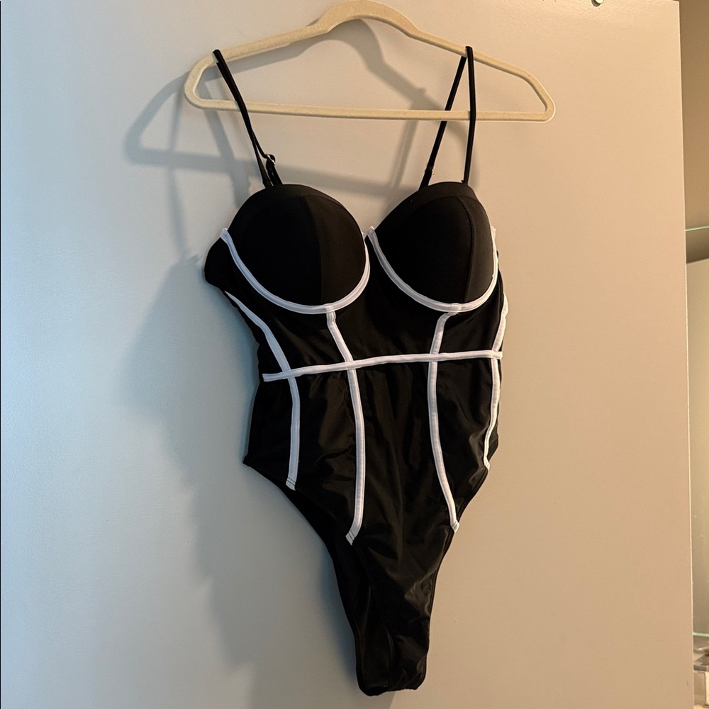 Fashion Nova Black and White Swimsuit